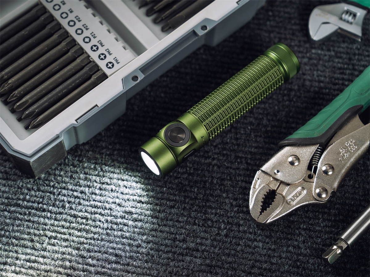 Olight Baton 4 Pro OD Groen